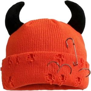 Bonnet à Pompon Tricoté Unisexe en Détresse avec Anneaux Métal, Chapeau Design Trous De Style Rue Punk, Casquette Chaude d&rsquo;hiver pour Halloween Et Noël(Style 2-07)