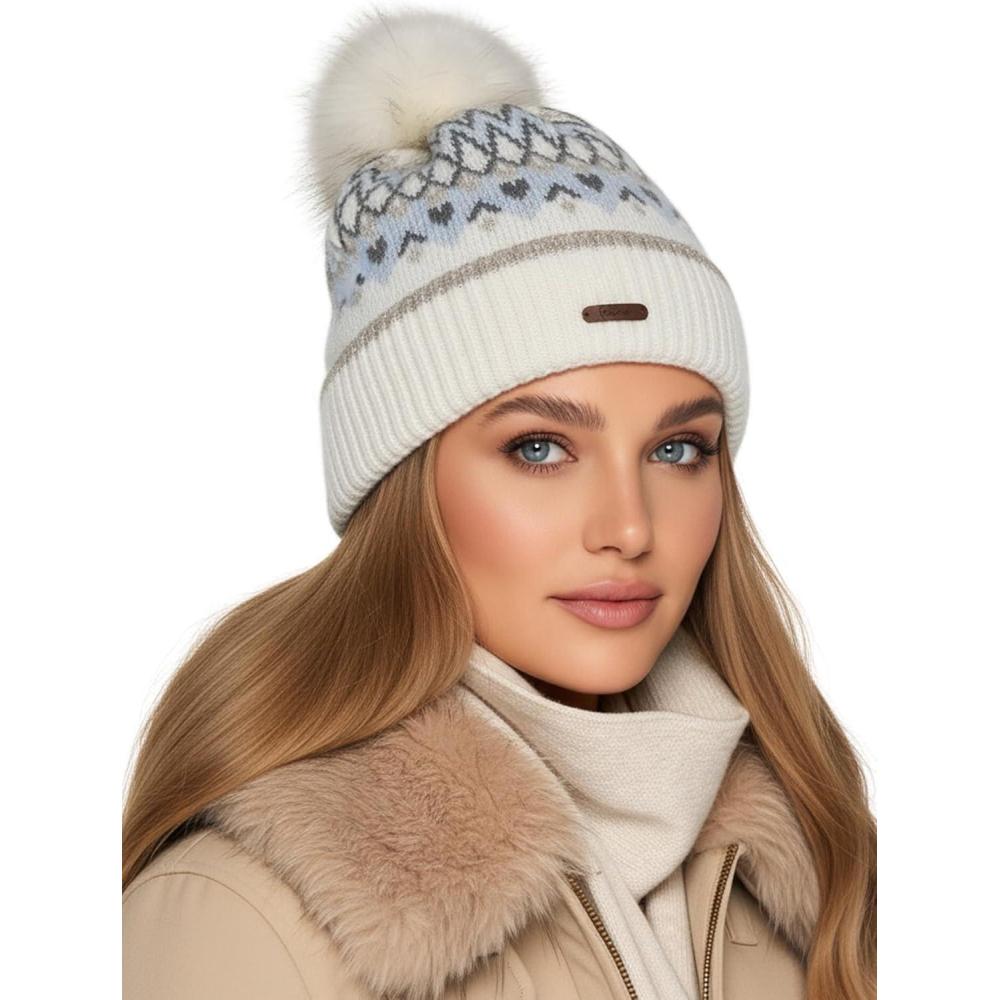 image:imageBaesics Bonnet en tricot avec pompon pour homme et femme  Bonnet dhiver chaud unisexe avec doublure en polaire et pompon en fourrure synthtique  Taille unique  Style bonnetBlanc